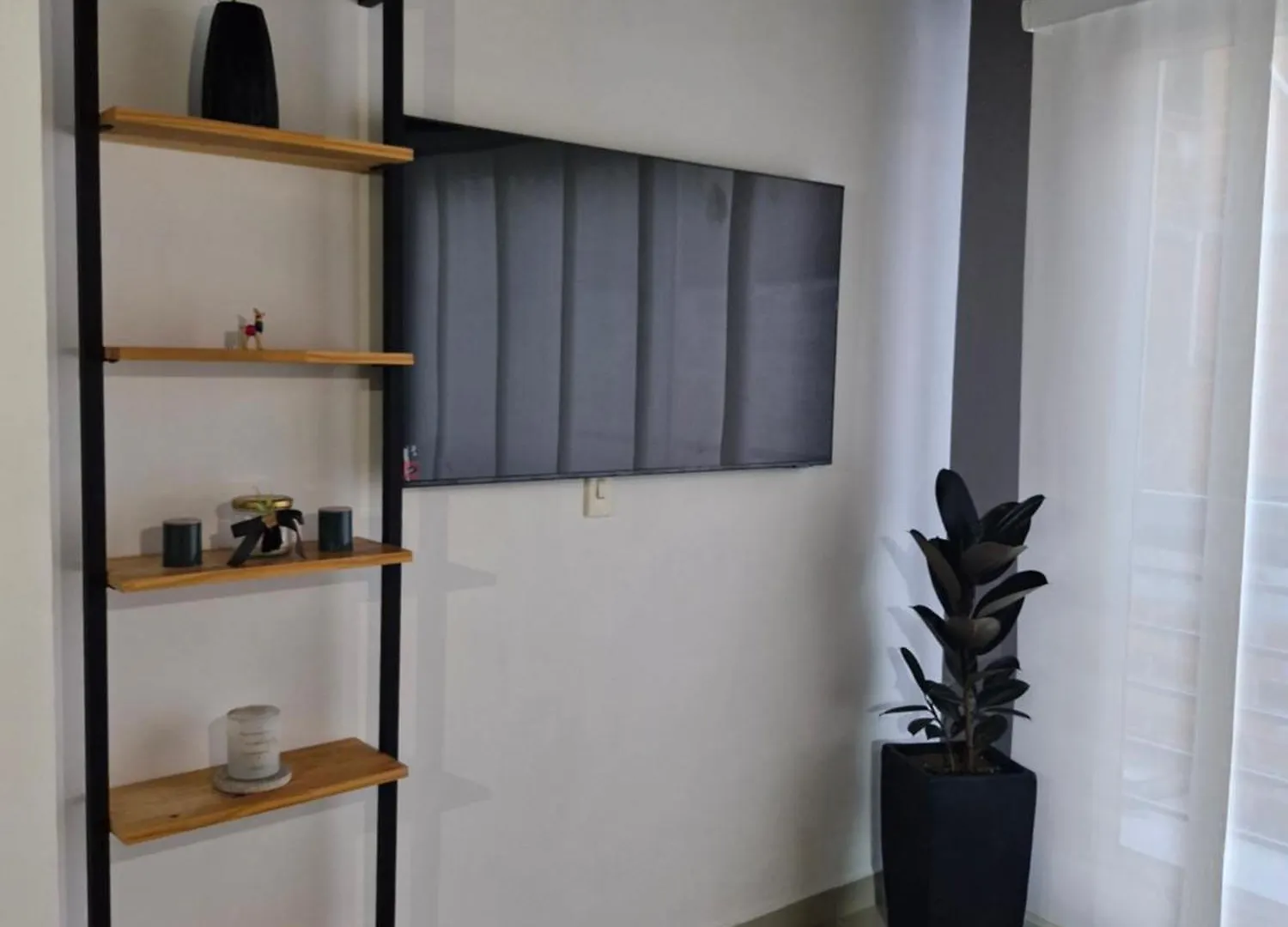 302 Apartamento Completo En Medellin Colombia