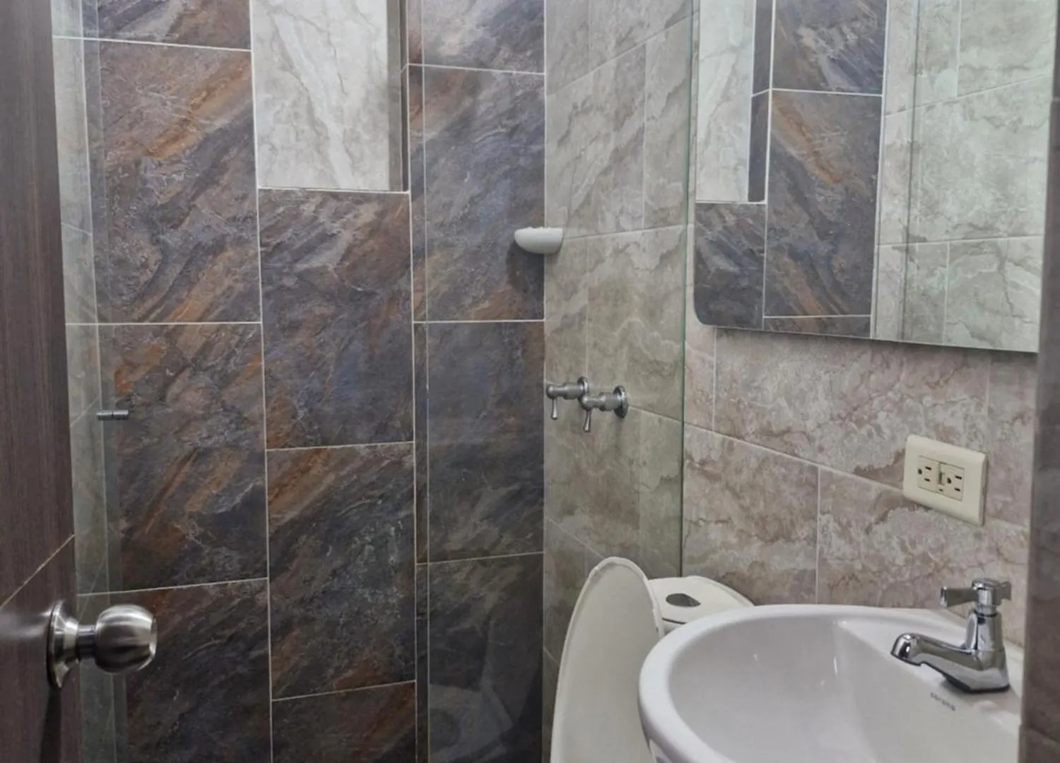 302 Apartamento Completo En Medellin