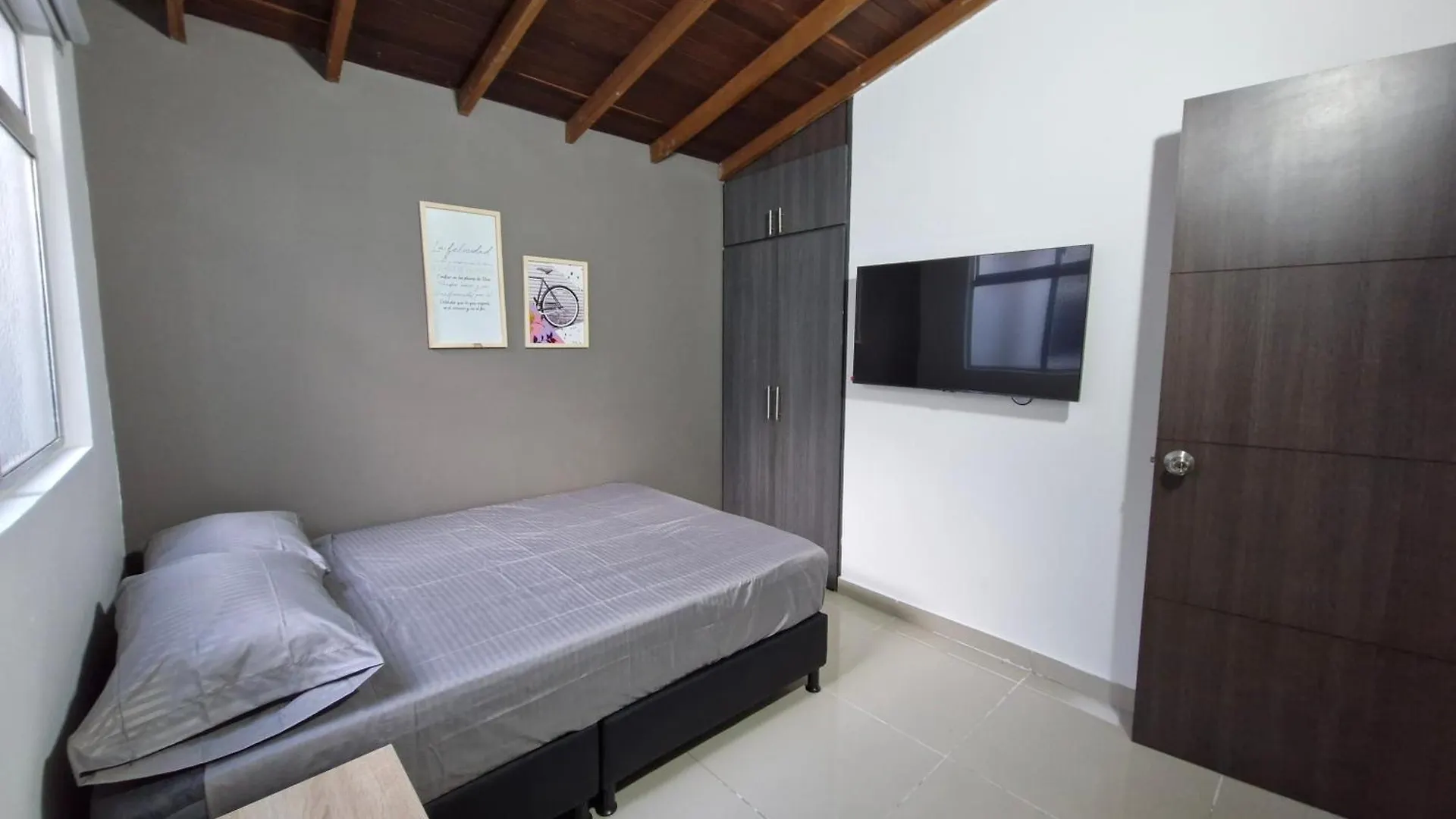 302 Apartamento Completo En Medellin Apartment